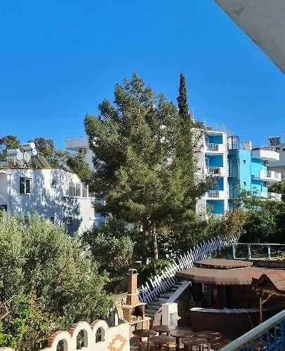 Atlantik Apart Hotell 3*